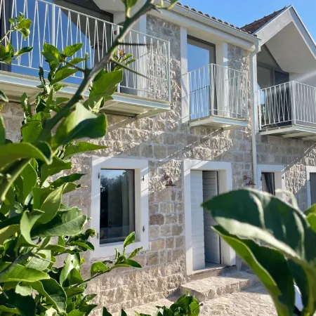 Dreamlike stone house by the sea: luxury with infinity pool and panoramic views Отели в г. Герцег-Нови