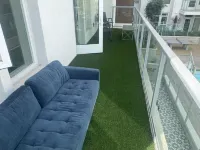 Lovely Unit in the City great for Vacation - Located in Hollywood