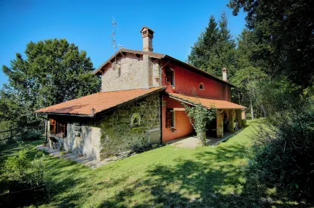 Farmhouse in the Tuscan Mountains Casetta del Pievano