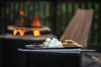 Mountain View Retreat w/ Hot Tub, Theater, and Gym