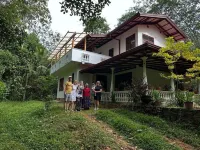 Sanduhan Villa, Stay in Sri Lanka! Отели в г. 