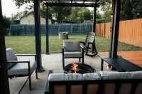 Kafana - Coffee House Hotels in Lockhart