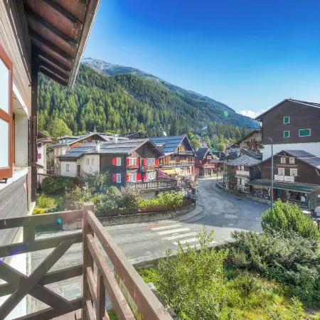 Monterosa Cozy Apartment 200m from Ski - Happy Rentals