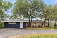 TX Sunset Ranch Hotel a Volente