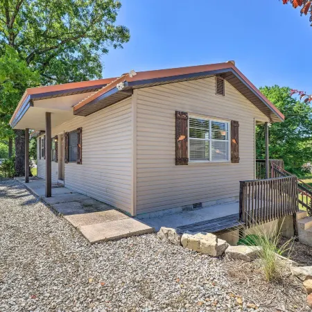 Arkansas Fishing Getaway Near Norfork River!