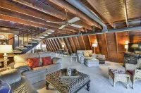 Adorable A-Frame Lakefront Cabin