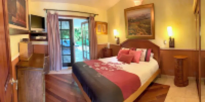 Luxury  Cottage w/ Private Pool. Under The Warm Maui Sun Pmt #BBKM\2016\0004