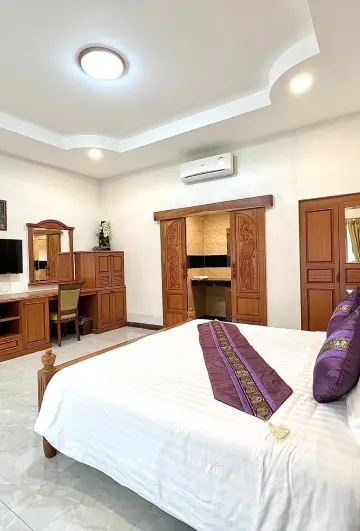 ห้องพรีเมียร์ เตียงใหญ่ 1 เตียง