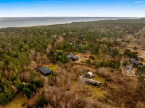 "Hælf" - 600m from the sea