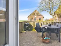 "Adine" - 13km from the Sea Hotels in Bredebro