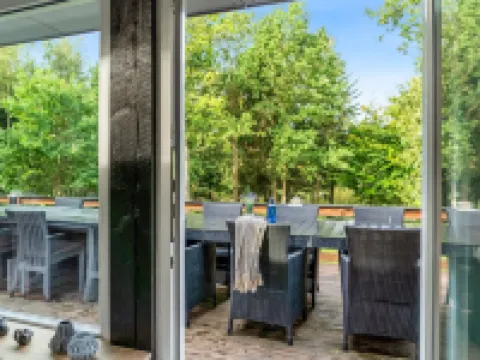 "Vicente" - 14km to the Fjord Hotels in Ars