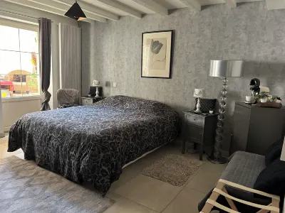 Le Bois de Montpouillan Hotels near E.Leclerc Express