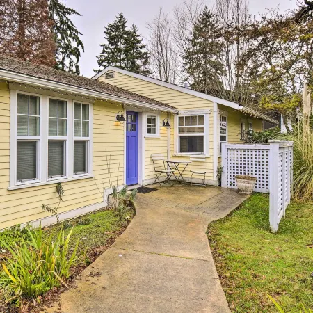 Bainbridge Island Abode < 1 Mi to Winslow!