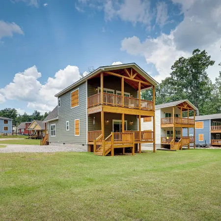 Counce Vacation Rental w/ Private Deck: Near Golf!