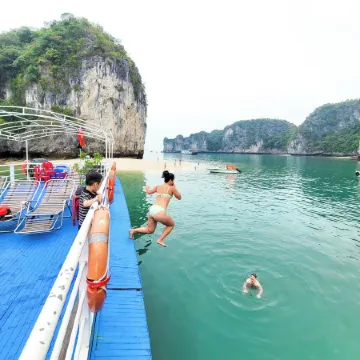 Cat Ba Charm Island Hotel Отели в г. Cát Hải