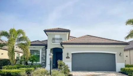 Furnished Bundled Golf Home in Lakewood National Golf Club @ Lakewood Ranch, FL