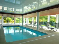 Malmedy Hillside Spa Retreat - bar