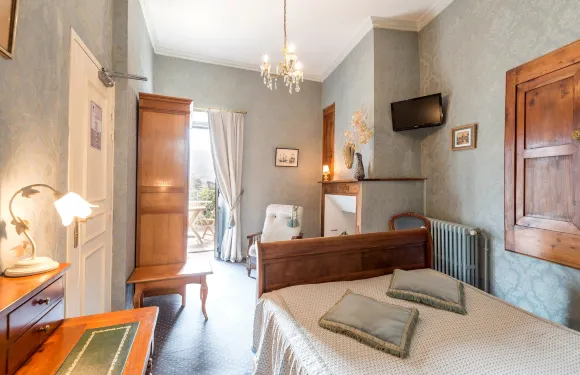 羅吉斯比塞塔酒店