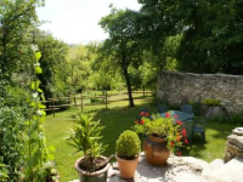 Seigneulles Garden Escape