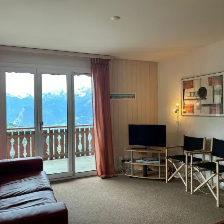 Apartment in Veysonnaz with balcony