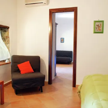 Villa in Velia near Roman Ruins and Beach