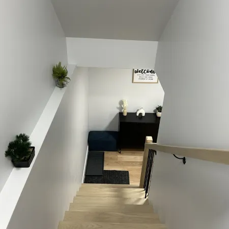 Charming 1-bedroom apartment in enchanting Moncton with WiFi