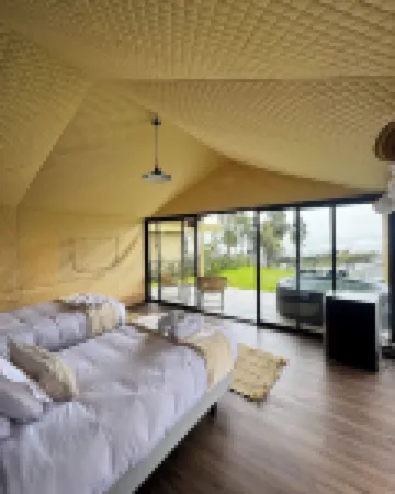 โรงแรมนาตูร์โฮเทล