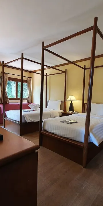 Two Bed-Room Villa, 1 King Size Bed Room And Twin Bed