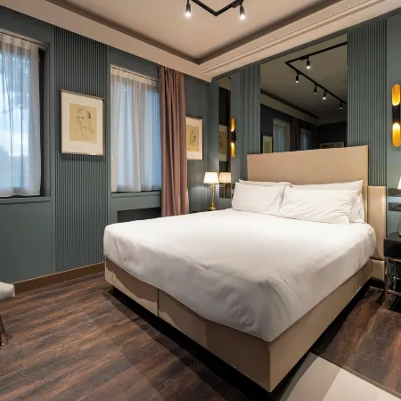 The Glam Boutique Hotel & Apt