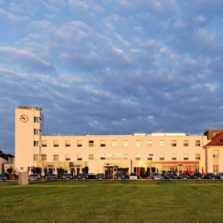 V8 Hotel Classic Motorworld Region Stuttgart