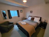 Te Mata Lodge Hotels in Thames