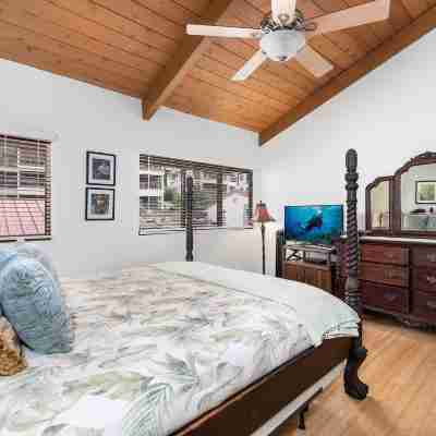 Shell Vacations Club Kona Coast Resort Rooms