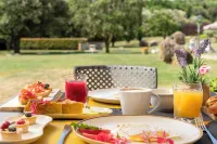 Hotel & Restaurant Casolare le Terre Rosse - Morgenmad