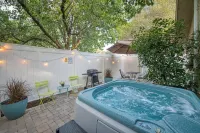Acorn Cottage / Hot Tub / E V Charger/Yosemite Area