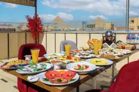 Paradise Pyramids View Inn