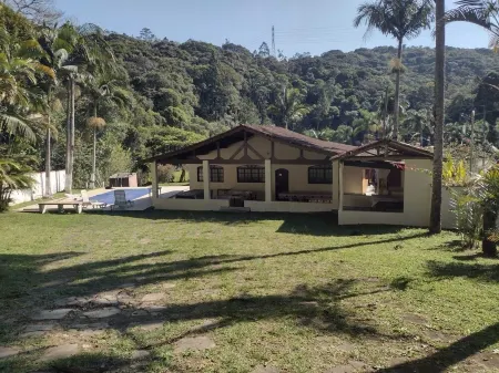 Spacious property for rent in Juquitiba