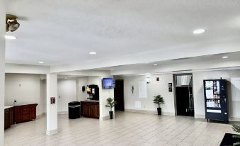 Red Roof Inn & Suites Newport -Middletown, RI