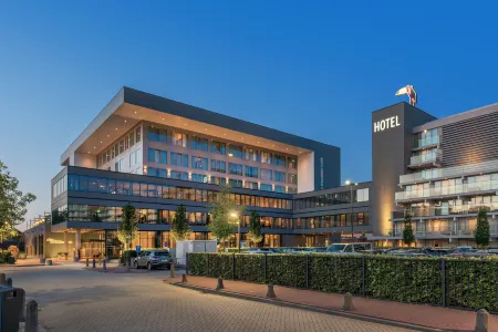 Van der Valk Hotel Haarlem Отели в г. Гарлем