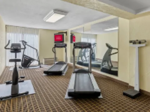 Red Roof Inn Cambridge, Oh โรงแรมในCambridge