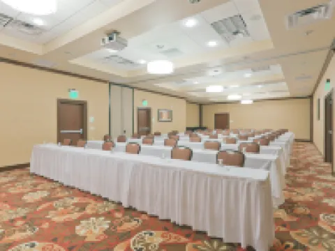 ホリデイ イン ジャクソン NW - エアポート ロード by IHG ブラックマンのホテル