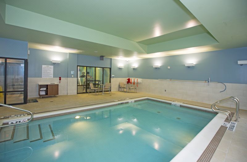 Holiday Inn Express & Suites Pittsburgh North Shore by IHG photo 3