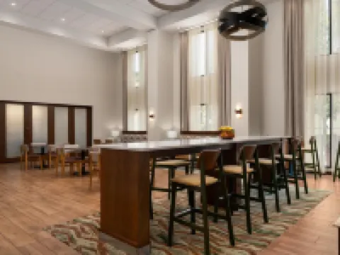 希爾頓歡朋套房酒店-白魚鎮 懷特菲什酒店