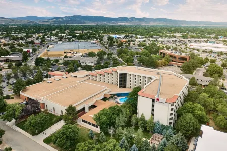 Fort Collins Marriott Отели рядом с достопримечательностью «Библиотека Каунсил Три»