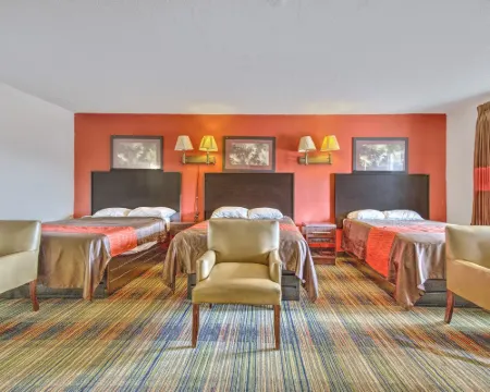 OYO Palm Leaf Motel Hotels in Ashland