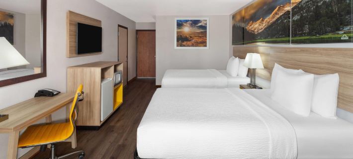 Days Inn & Suites by Wyndham Spokane Airport Airway Heights Hotels in Spokane County