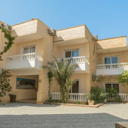 Dahab Hotel