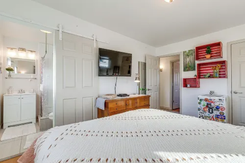 4 Mi to Hwy Access for Mtn Fun Family Getaway!