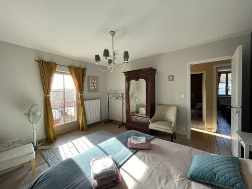 Le P'Tit Louis Hotels in Chablis