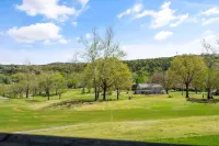 Luxurious Golf Front - Home for 4