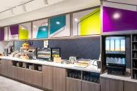 Home2 Suites by Hilton Effingham - Breakfast